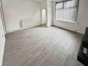 Lounge- click for photo gallery